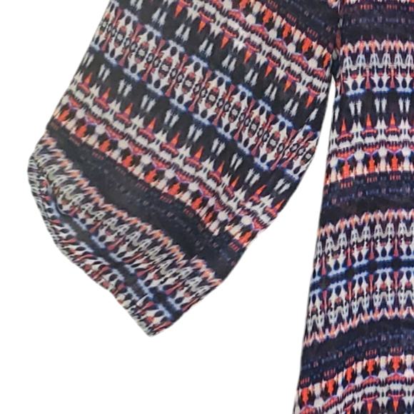 Violet Claire women's lg geometric print sheer long sleeve pullover blouse. 5066 - Picture 3 of 4